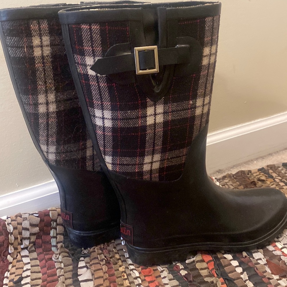 Rain boots